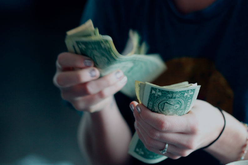 Cómo no malgastar el dinero: 8 cosas a evitar